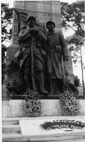 Le monument aux morts de Saigon
